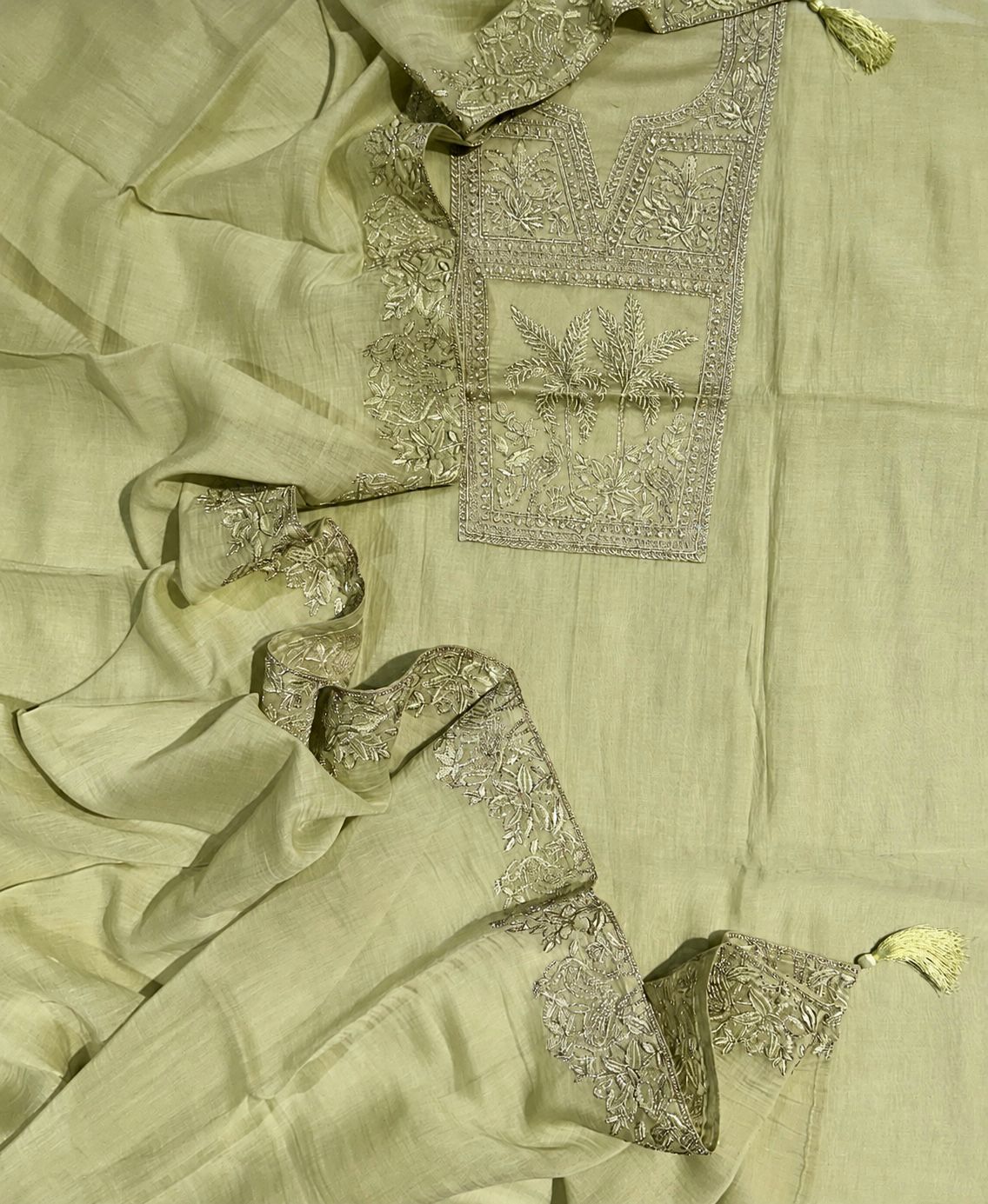 Mulmul Chanderi Zari Embroidery Neck Suit Set