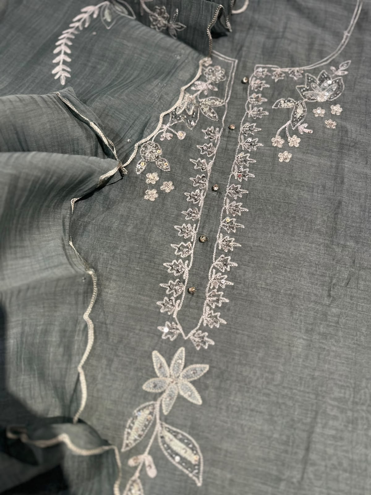 Mulmul Embroidery Suit Set