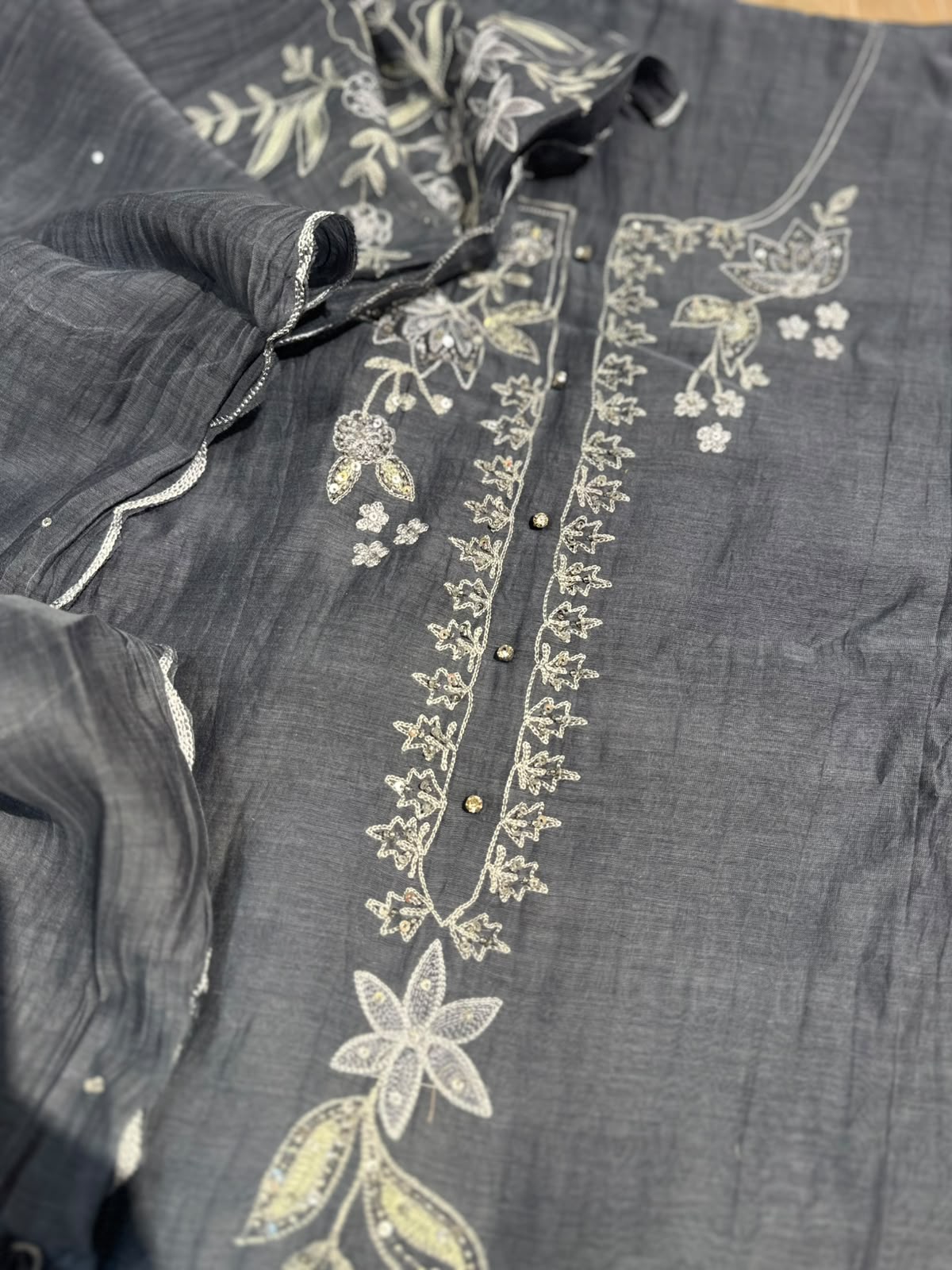 Mulmul Embroidery Suit Set