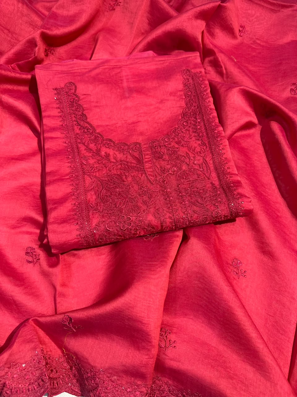 Mulmul Chanderi Thread Embroidery Suit Set
