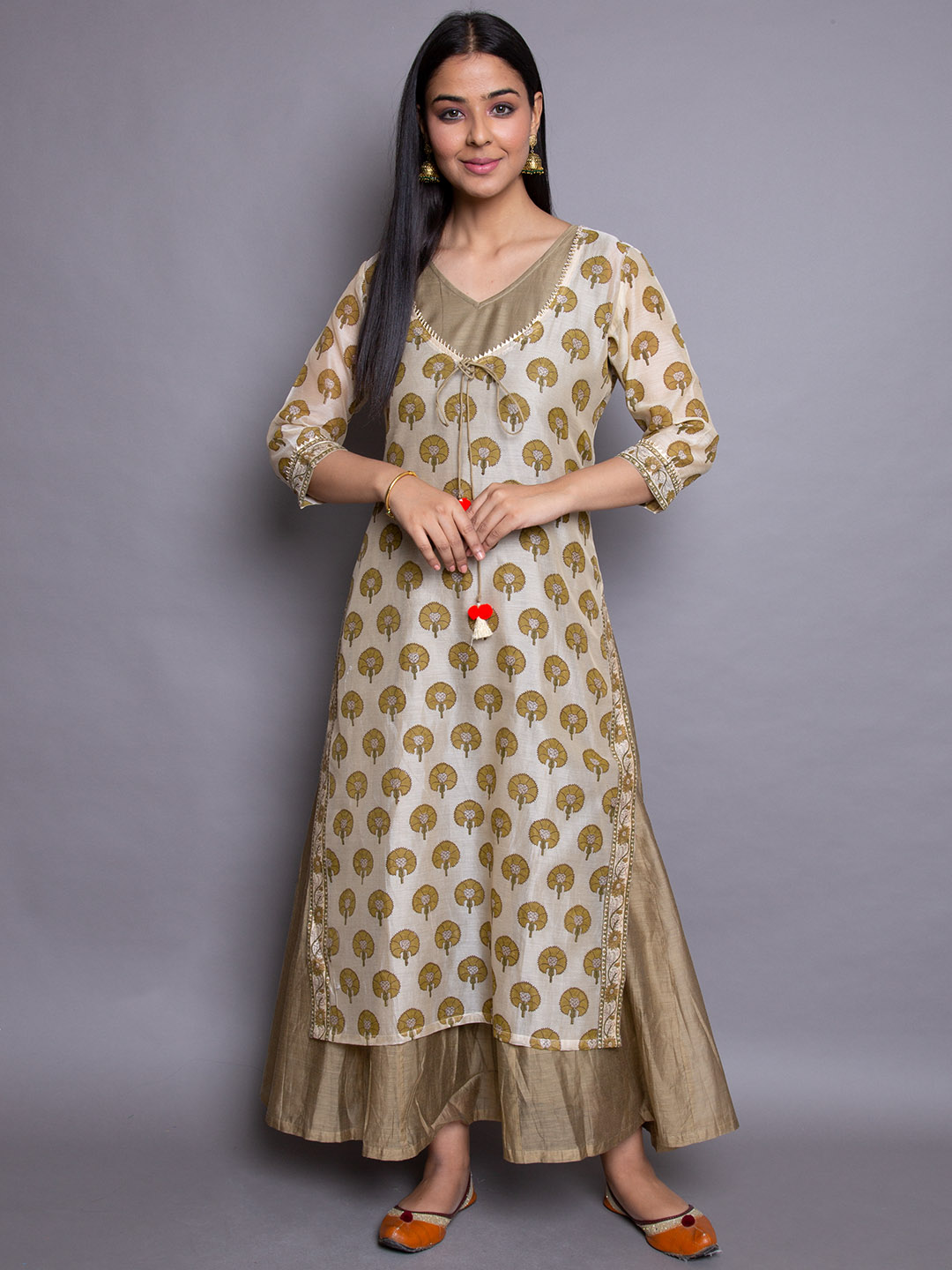 Anarkali Suits: Buy Designer Dresses Online | Lashkaraa | Indian fashion  dresses, Long dress design, Long blouse designs